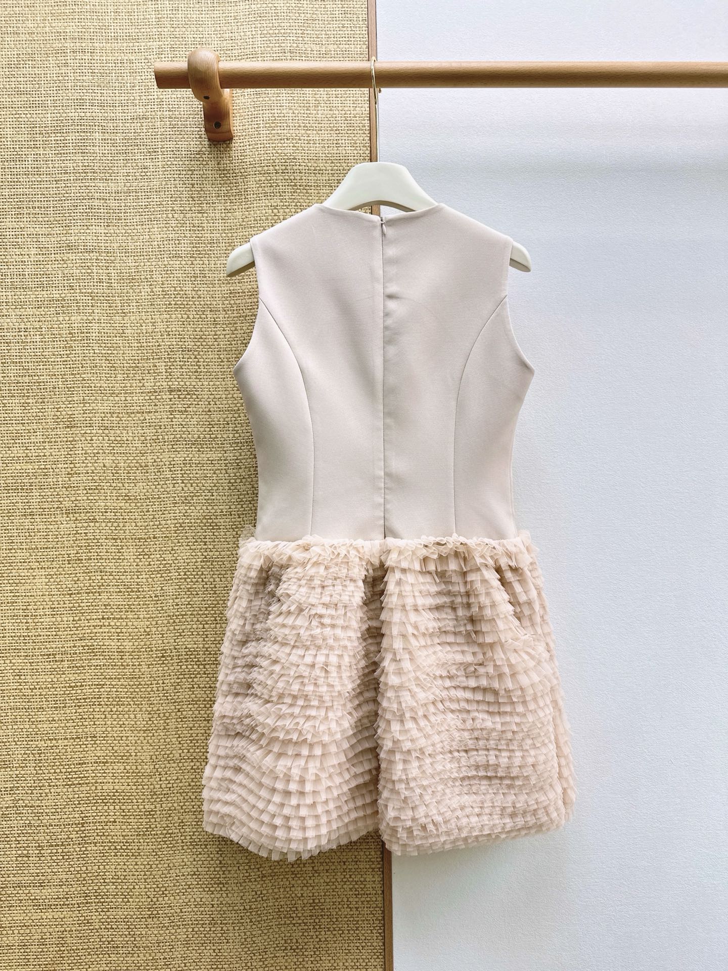 skirts and dresses woman